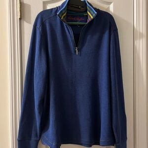 Robert Graham size L men’s top